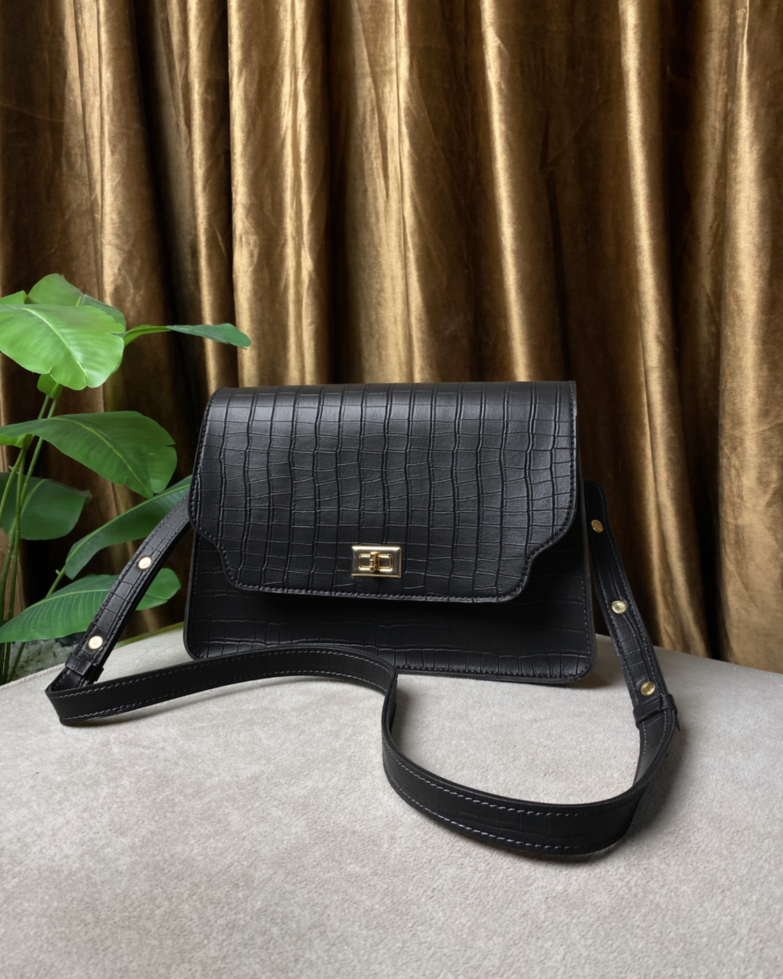 Belle The Statement Crossbody Bag