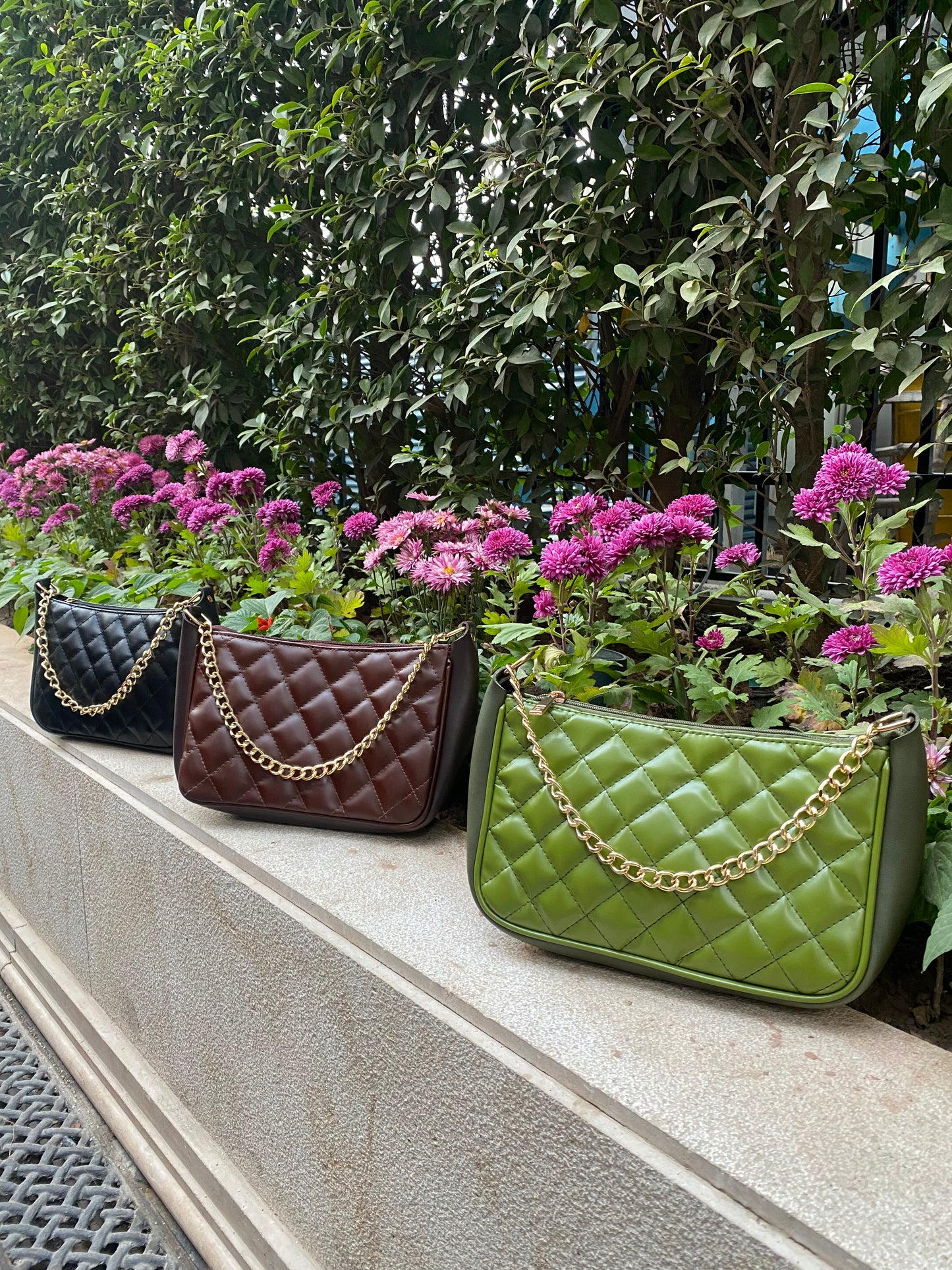 Charm the Belle Bag Green