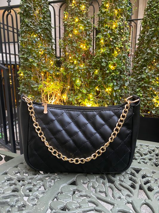 Charm the Belle Bag Black