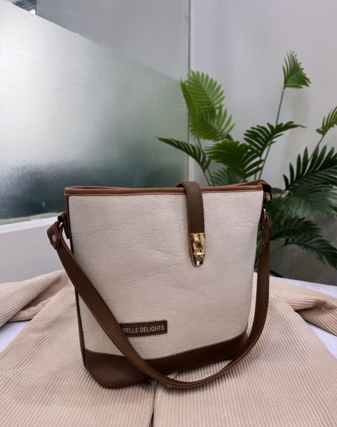 Bucket Bag Brown