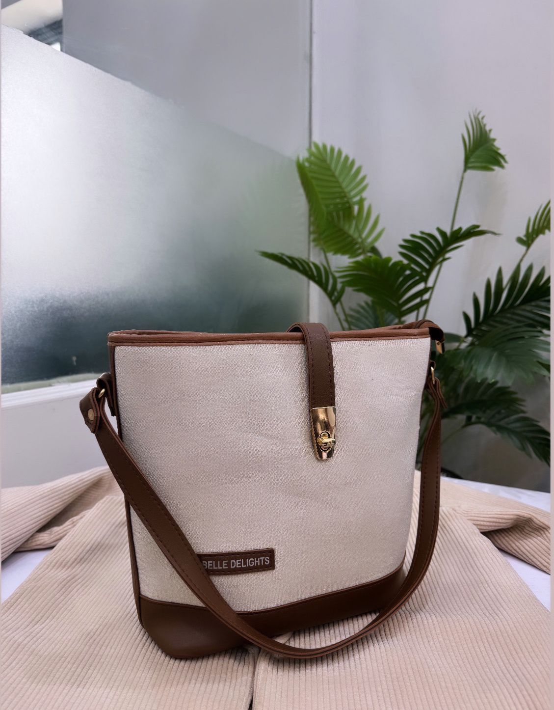 Bucket Bag Brown