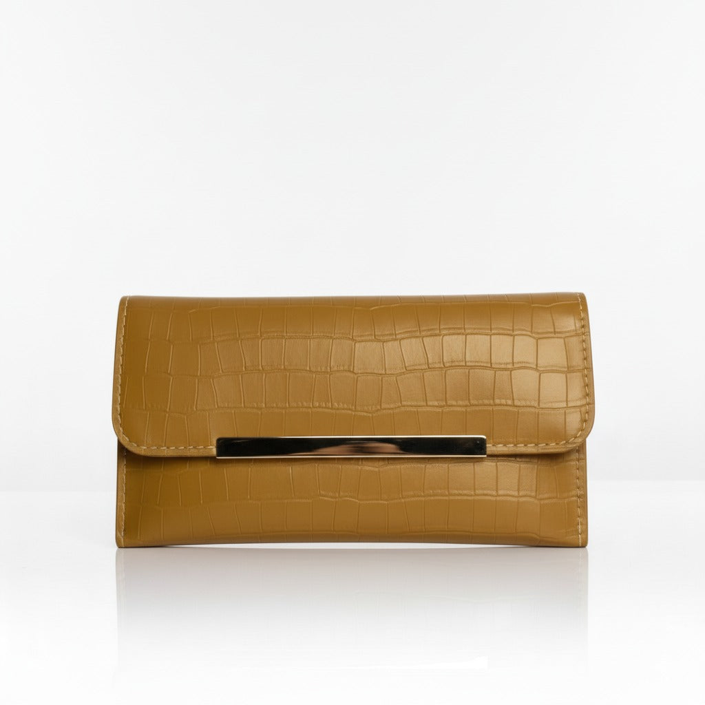 Cream Belle The Classic Wallet